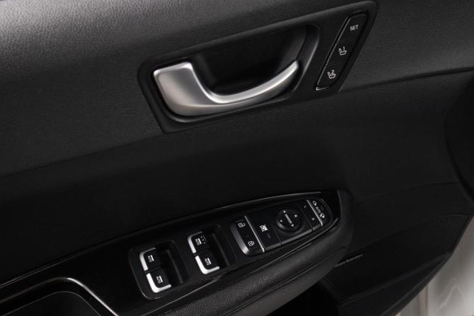 Kia Optima IV Рестайлинг с пробегом 2018 года, цена 2 199 000 рублей, 161004 км, седан, Автокод Объявления