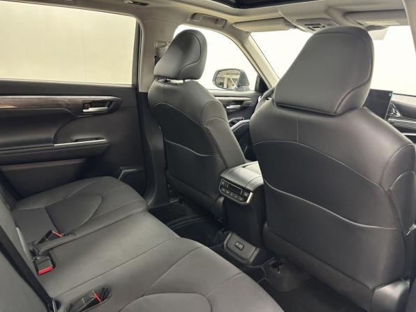 Toyota Highlander IV (XU70) с пробегом 2025 года, цена 5 450 000 рублей, 19 км, внедорожник, Автокод Объявления
