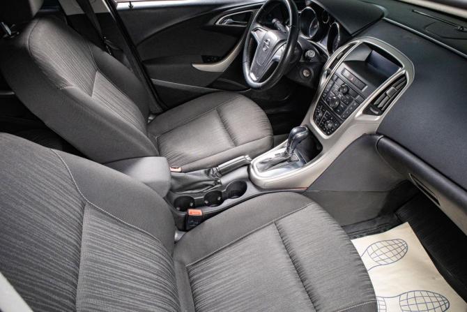 Opel Astra J с пробегом 2011 года, цена 649 000 рублей, 193867 км, хэтчбек, Автокод Объявления