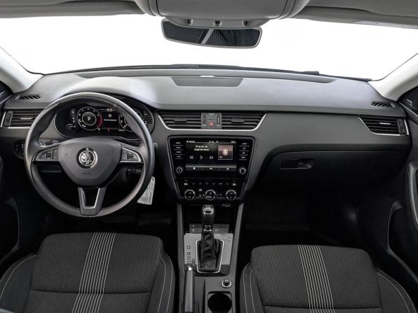Skoda Octavia III (A7) Рестайлинг с пробегом 2019 года, цена 2 100 000 рублей, 65037 км, лифтбек, Автокод Объявления