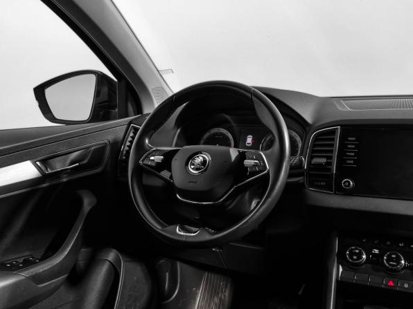 Skoda Karoq I с пробегом 2021 года, цена 2 247 960 рублей, 91745 км, внедорожник, Автокод Объявления