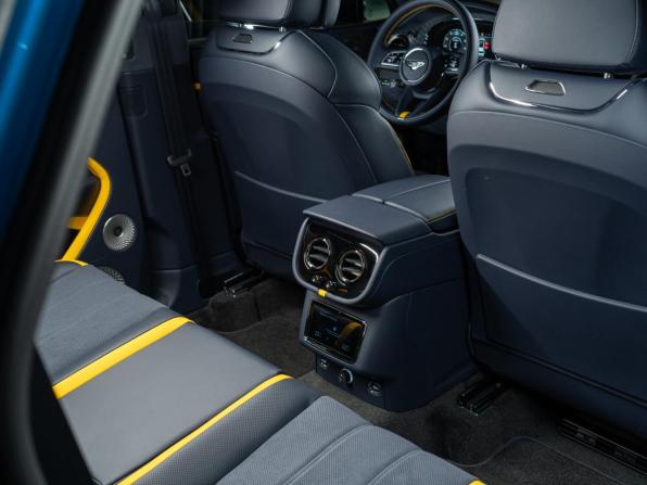 Новый Bentley Bentayga I Рестайлинг 2026 года, цена 47 700 000 рублей, внедорожник, Автокод Объявления
