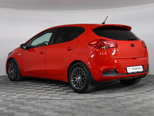Kia Ceed II с пробегом 2015 года, цена 860 000 рублей, 197062 км, хэтчбек, Автокод Объявления