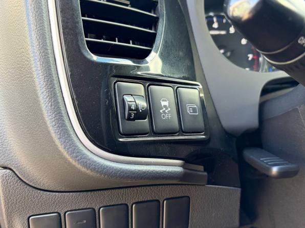 Mitsubishi Outlander III Рестайлинг 2 с пробегом 2015 года, цена 1 575 000 рублей, 159000 км, внедорожник, Автокод Объявления