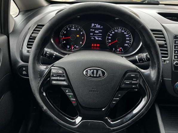 Kia Cerato III Рестайлинг (Classic) с пробегом 2017 года, цена 1 250 000 рублей, 137000 км, седан, Автокод Объявления