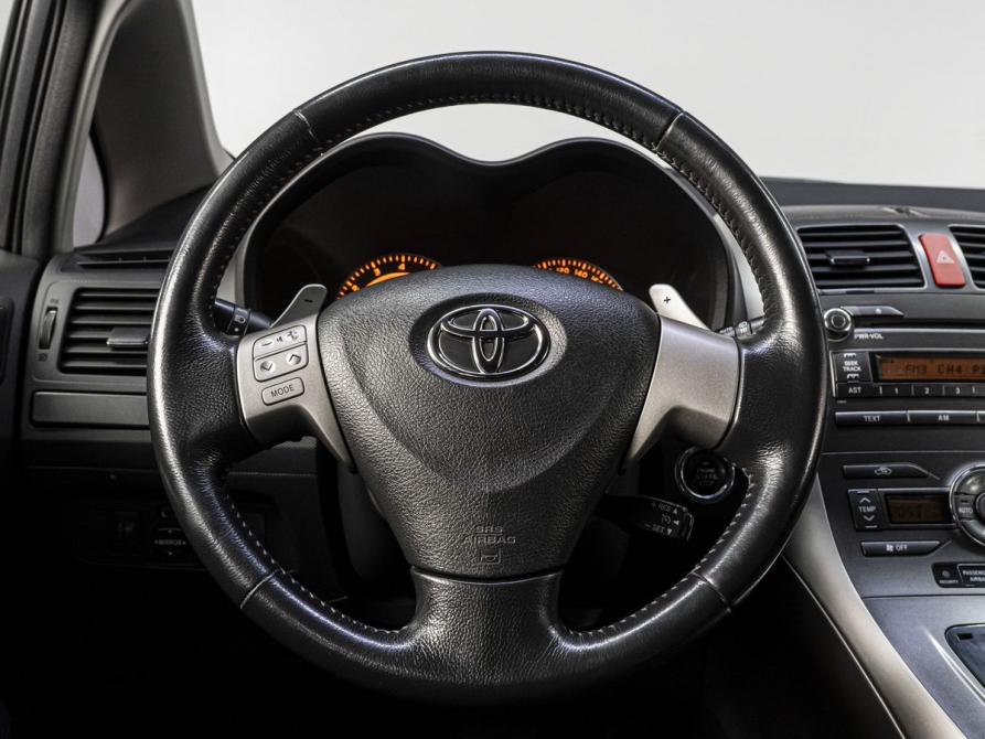 Toyota Auris I Тюмень  - изображение 18
