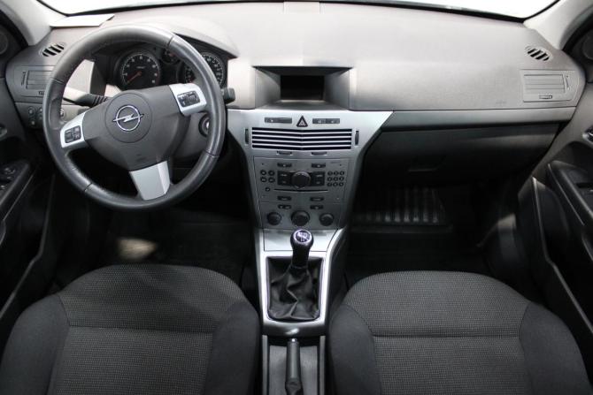 Opel Astra H Рестайлинг с пробегом 2012 года, цена 665 000 рублей, 138803 км, хэтчбек, Автокод Объявления