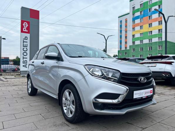 Lada (ВАЗ) XRAY I с пробегом 2016 года, цена 654 400 рублей, 121105 км, хэтчбек, Автокод Объявления