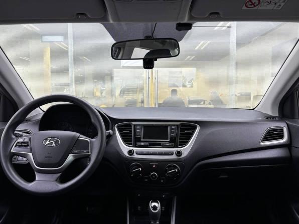 Hyundai Solaris II с пробегом 2018 года, цена 1 470 000 рублей, 77000 км, седан, Автокод Объявления