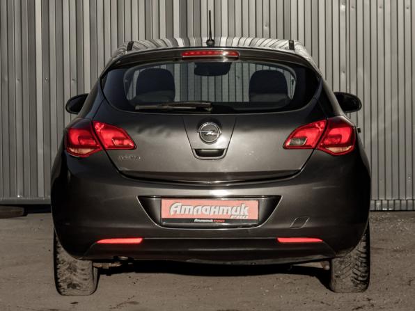 Opel Astra J с пробегом 2010 года, цена 750 000 рублей, 112238 км, хэтчбек, Автокод Объявления