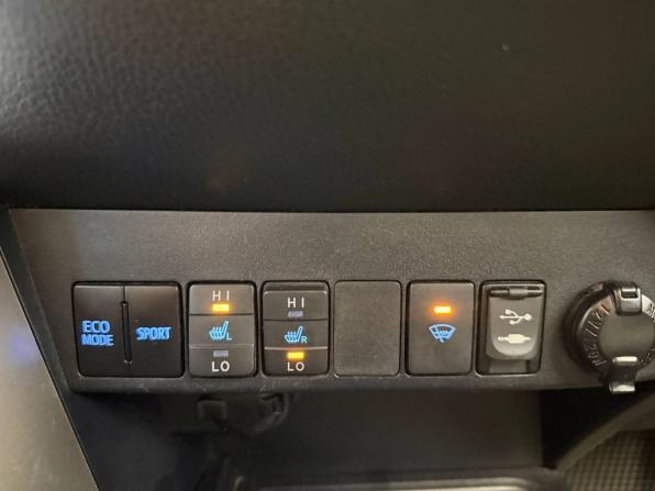 Toyota RAV4 IV (XA40) с пробегом 2014 года, цена 1 800 500 рублей, 200636 км, внедорожник, Автокод Объявления