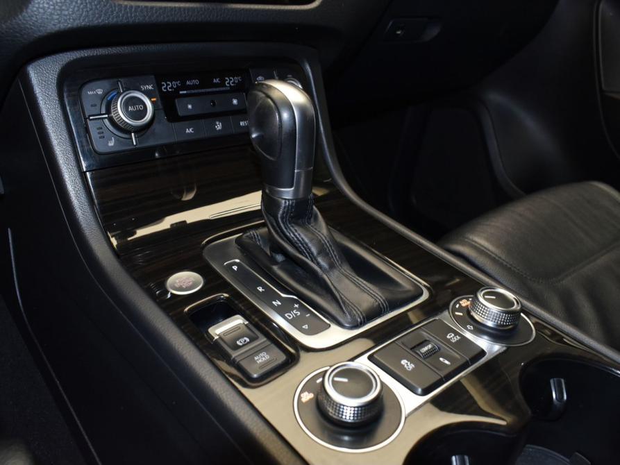 Volkswagen Touareg II Рестайлинг Москва  - изображение 24