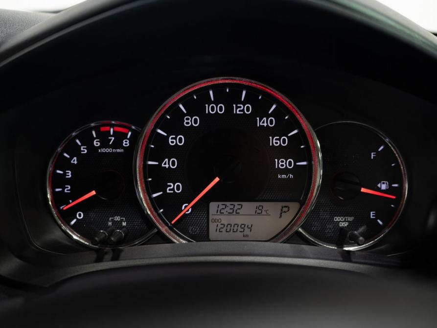 Toyota Corolla XI (E160 E170 E180) Рестайлинг 1 Чита  - изображение 10