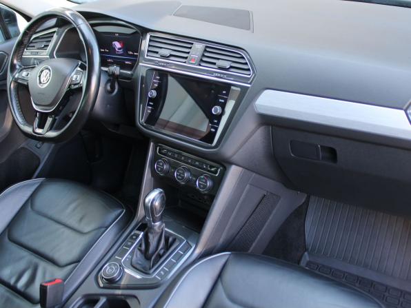 Volkswagen Tiguan II с пробегом 2018 года, цена 2 679 000 рублей, 168752 км, внедорожник, Автокод Объявления