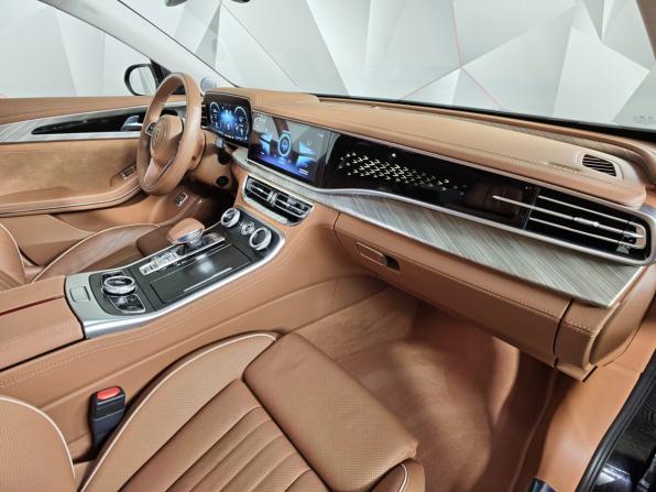 Hongqi H9 I с пробегом 2023 года, цена 3 600 000 рублей, 36374 км, седан, Автокод Объявления