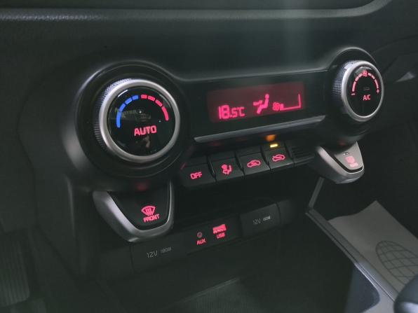 Kia Rio IV с пробегом 2019 года, цена 1 440 000 рублей, 76100 км, седан, Автокод Объявления