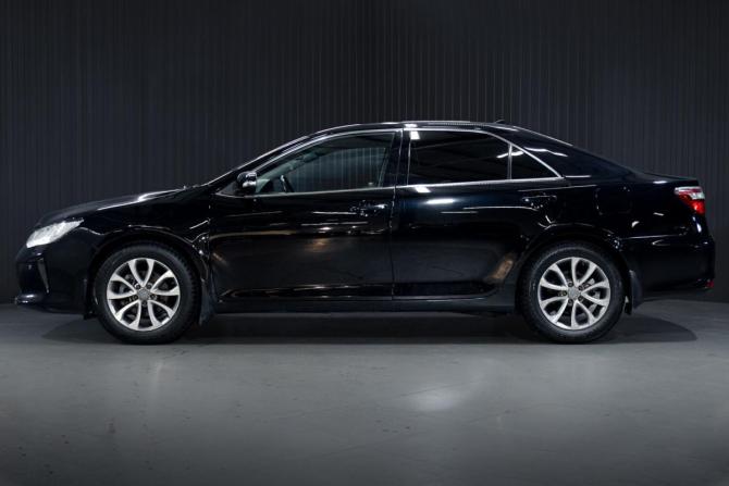 Toyota Camry VII (XV50) Рестайлинг с пробегом 2017 года, цена 1 699 000 рублей, 310592 км, седан, Автокод Объявления