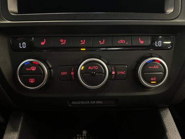 Volkswagen Jetta VI с пробегом 2012 года, цена 870 000 рублей, 262183 км, седан, Автокод Объявления