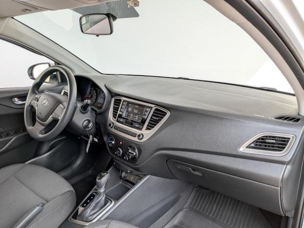 Hyundai Solaris II Рестайлинг с пробегом 2022 года, цена 1 665 000 рублей, 72478 км, седан, Автокод Объявления