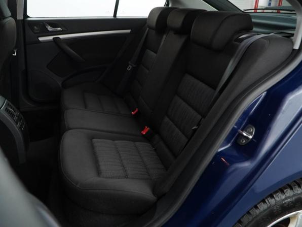 Skoda Octavia II (A5) Рестайлинг с пробегом 2011 года, цена 920 050 рублей, 134824 км, лифтбек, Автокод Объявления