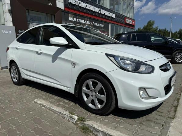 Hyundai Solaris I с пробегом 2014 года, цена 950 049 рублей, 123215 км, седан, Автокод Объявления