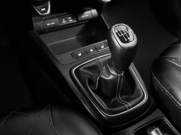 Kia Rio IV с пробегом 2019 года, цена 749 900 рублей, 218196 км, седан, Автокод Объявления