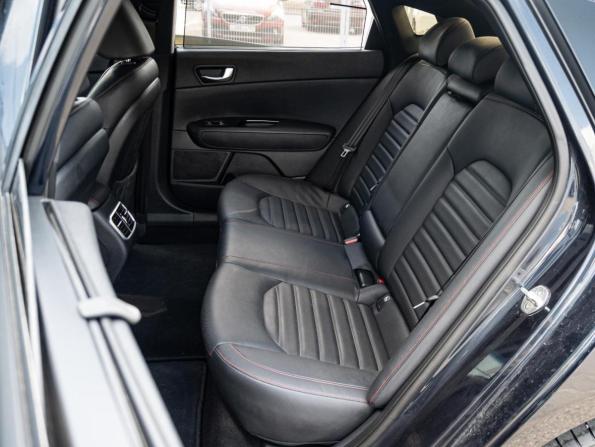Kia Optima IV Рестайлинг с пробегом 2019 года, цена 2 300 000 рублей, 111842 км, седан, Автокод Объявления