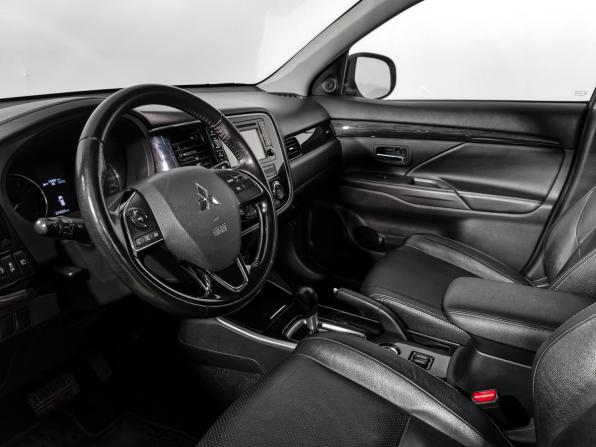 Mitsubishi Outlander III Рестайлинг 2 с пробегом 2017 года, цена 1 445 000 рублей, 225630 км, внедорожник, Автокод Объявления