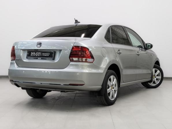 Volkswagen Polo V Рестайлинг с пробегом 2018 года, цена 1 310 000 рублей, 74114 км, седан, Автокод Объявления
