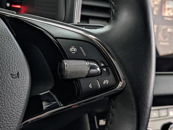 Skoda Karoq I с пробегом 2021 года, цена 2 550 000 рублей, 95556 км, внедорожник, Автокод Объявления
