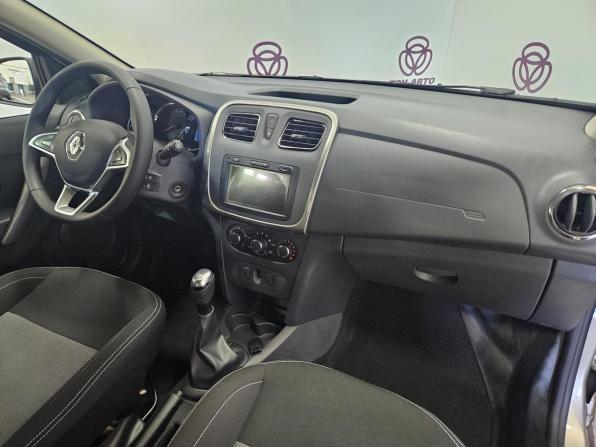 Renault Sandero II Рестайлинг с пробегом 2022 года, цена 1 385 000 рублей, 25275 км, хэтчбек, Автокод Объявления