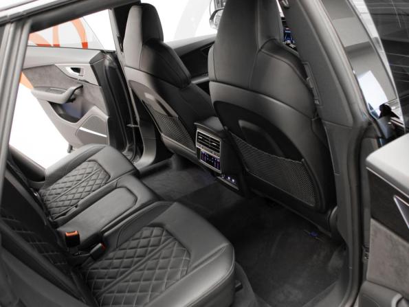Audi Q8 I (4M) с пробегом 2020 года, цена 7 829 000 рублей, 113100 км, внедорожник, Автокод Объявления