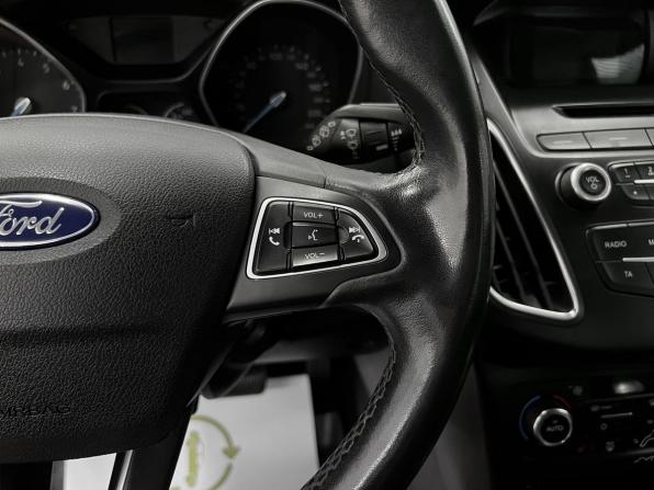 Ford Focus III Рестайлинг с пробегом 2018 года, цена 995 000 рублей, 67602 км, хэтчбек, Автокод Объявления