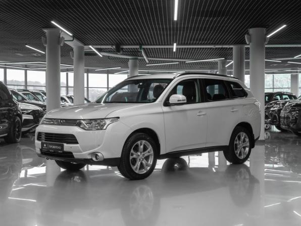 Mitsubishi Outlander III с пробегом 2014 года, цена 1 640 000 рублей, 125615 км, внедорожник, Автокод Объявления