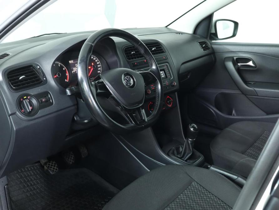 Volkswagen Polo V Рестайлинг Москва  - изображение 19