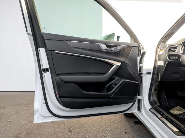 Audi A6 V (C8) с пробегом 2022 года, цена 4 264 000 рублей, 99756 км, седан, Автокод Объявления