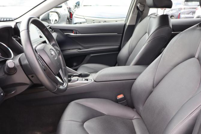 Toyota Camry VIII (XV70) Рестайлинг с пробегом 2021 года, цена 2 249 000 рублей, 105000 км, седан, Автокод Объявления