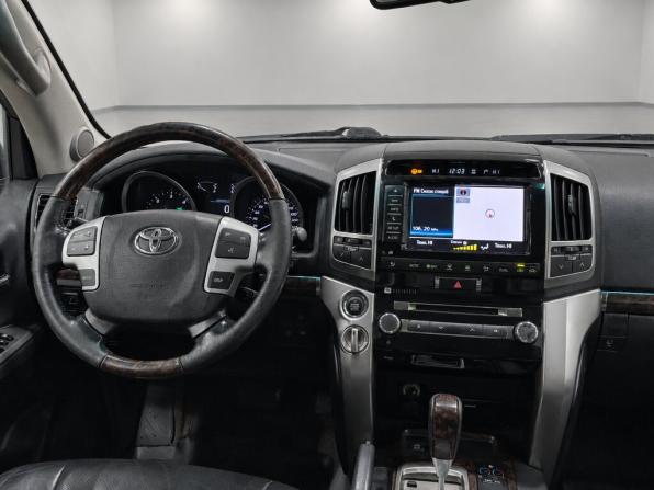 Toyota Land Cruiser 200 Series Рестайлинг 1 с пробегом 2013 года, цена 3 150 000 рублей, 325000 км, внедорожник, Автокод Объявления