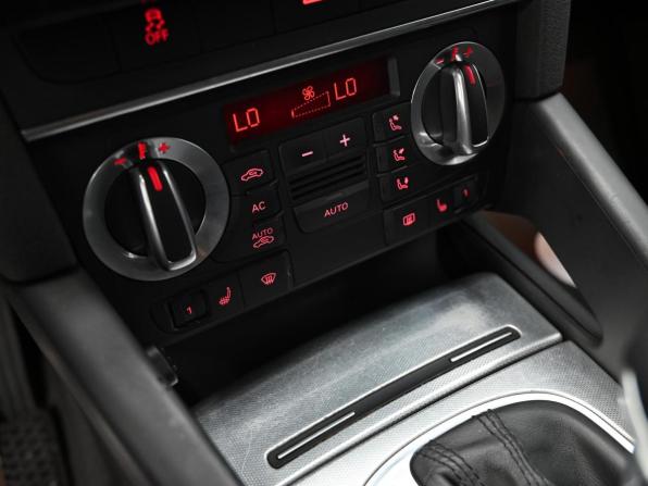 Audi A3 II (8P) Рестайлинг 2 с пробегом 2010 года, цена 849 000 рублей, 167000 км, хэтчбек, Автокод Объявления