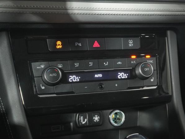 Jetta VS5 I Рестайлинг с пробегом 2023 года, цена 2 104 000 рублей, 40456 км, внедорожник, Автокод Объявления