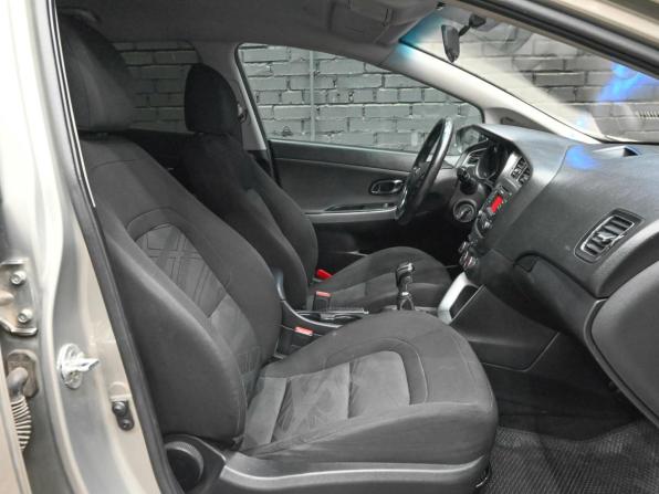 Kia Ceed II с пробегом 2015 года, цена 1 000 000 рублей, 186944 км, хэтчбек, Автокод Объявления