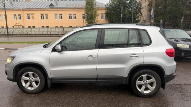 Volkswagen Tiguan I Рестайлинг с пробегом 2013 года, цена 750 000 рублей, 296369 км, внедорожник, Автокод Объявления
