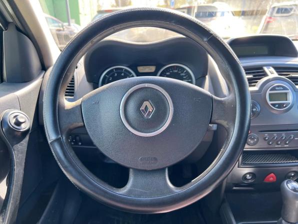 Renault Megane II Рестайлинг с пробегом 2007 года, цена 290 000 рублей, 229740 км, седан, Автокод Объявления