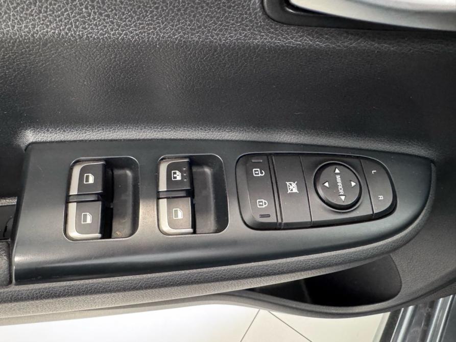 Kia Rio IV Омск  - изображение 18
