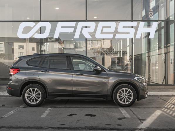 BMW X1 II (F48) Рестайлинг с пробегом 2020 года, цена 2 670 000 рублей, 52213 км, внедорожник, Автокод Объявления