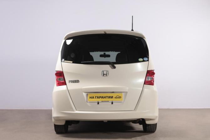 Honda Freed I с пробегом 2010 года, цена 1 029 000 рублей, 207000 км, компактвэн, Автокод Объявления