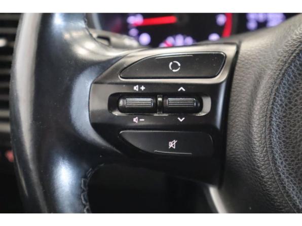 Kia Rio IV с пробегом 2018 года, цена 1 649 000 рублей, 60105 км, хэтчбек, Автокод Объявления