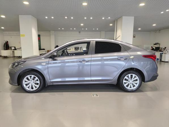 Hyundai Solaris II Рестайлинг с пробегом 2021 года, цена 1 620 000 рублей, 48297 км, седан, Автокод Объявления