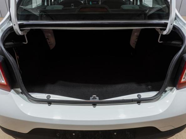 Renault Logan II Рестайлинг с пробегом 2022 года, цена 1 249 000 рублей, 54741 км, седан, Автокод Объявления