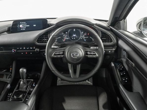 Mazda 3 IV (BP) с пробегом 2021 года, цена 1 550 000 рублей, 120535 км, хэтчбек, Автокод Объявления